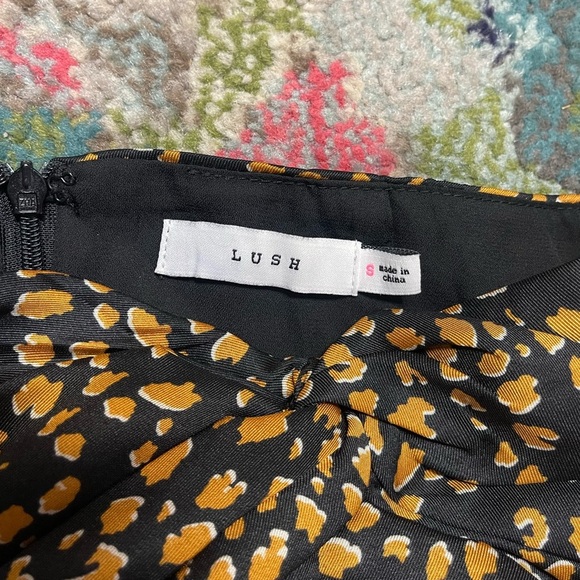 NWOT LUSH Skirt - Picture 3 of 6